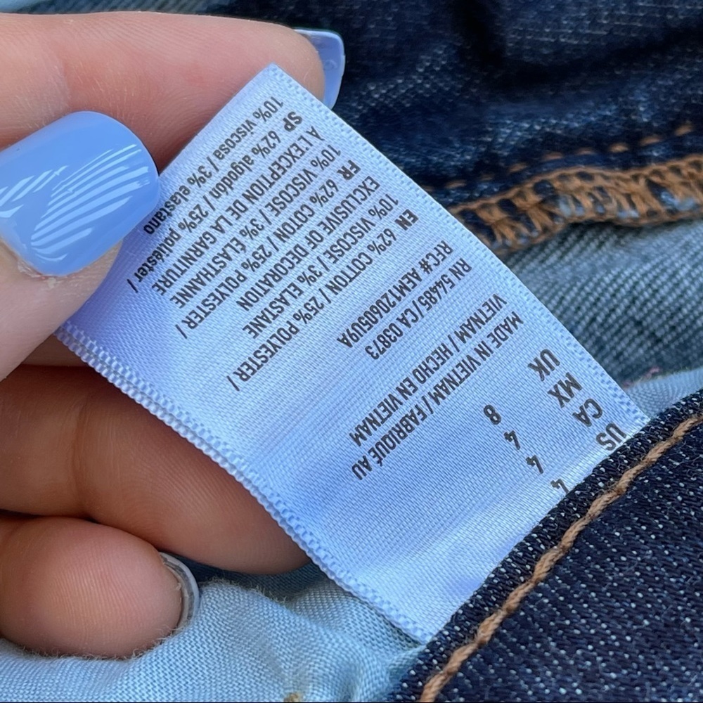 American Eagle dark wash midi shorts - Picture 4 of 5